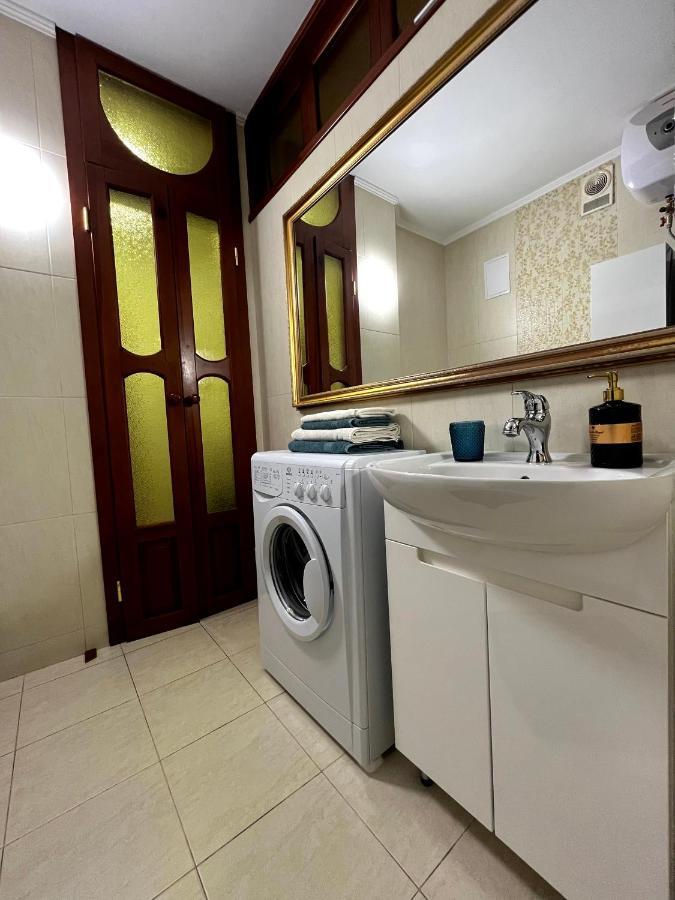 Апартаменты Центр Крещатик Kiev Esterno foto